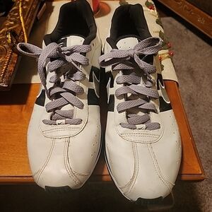 Nike Shox Model # 309354-102 Men's White and Black Sneakers